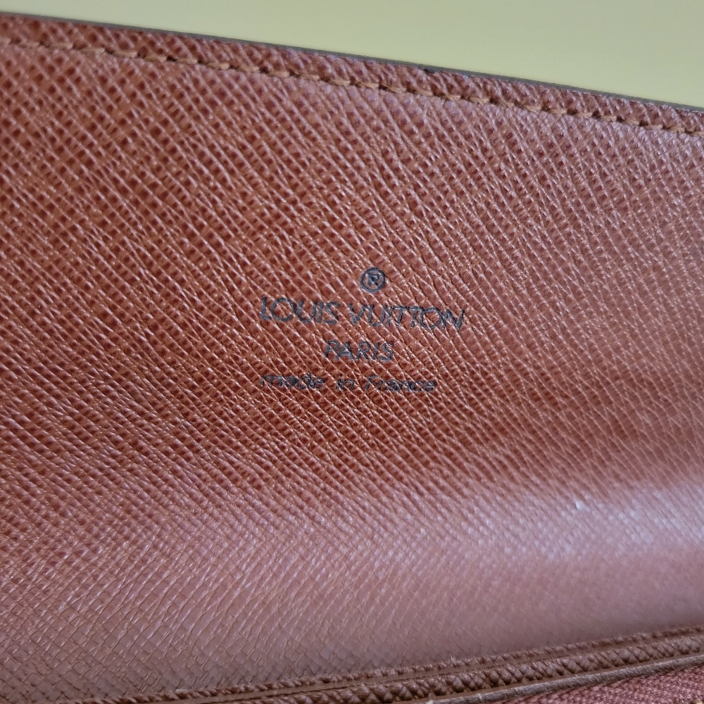 Louis Vuitton Wallet W Chain Bag Crossbody - Picture 5 of 7
